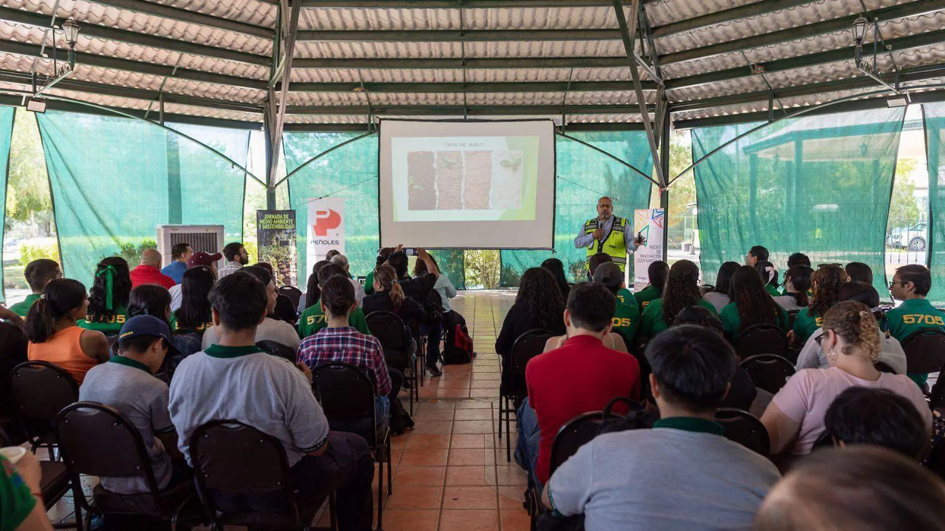 Representantes de organismos públicos y privados, así como profesores y estudiantes, participaron en la jornada que se realizó en el Museo Peñoles